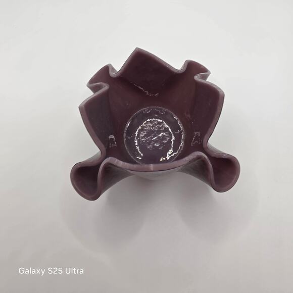 Art Glass Handkerchief Vase Lavender w/Gold Flowers Hand Blown Candle Holder - Picture 6 of 7